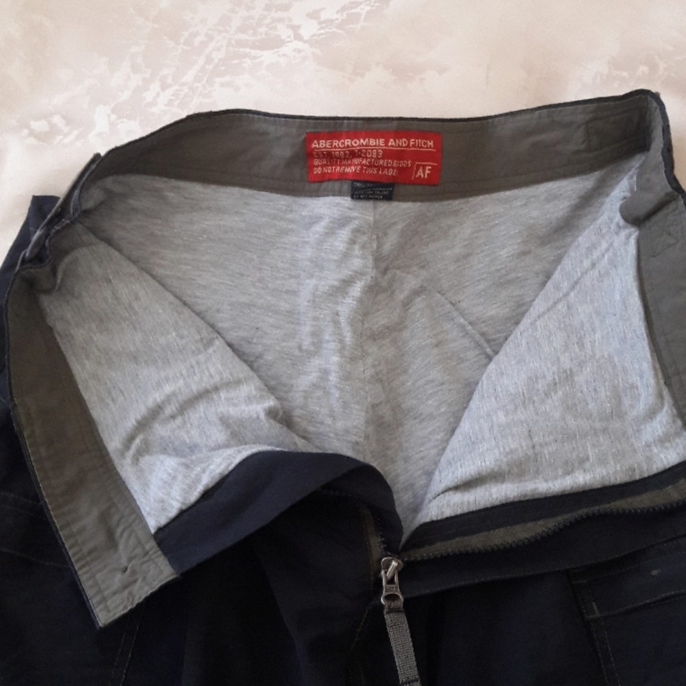 ABERCROMBE and FITCH SNOWBOARDING PANTS